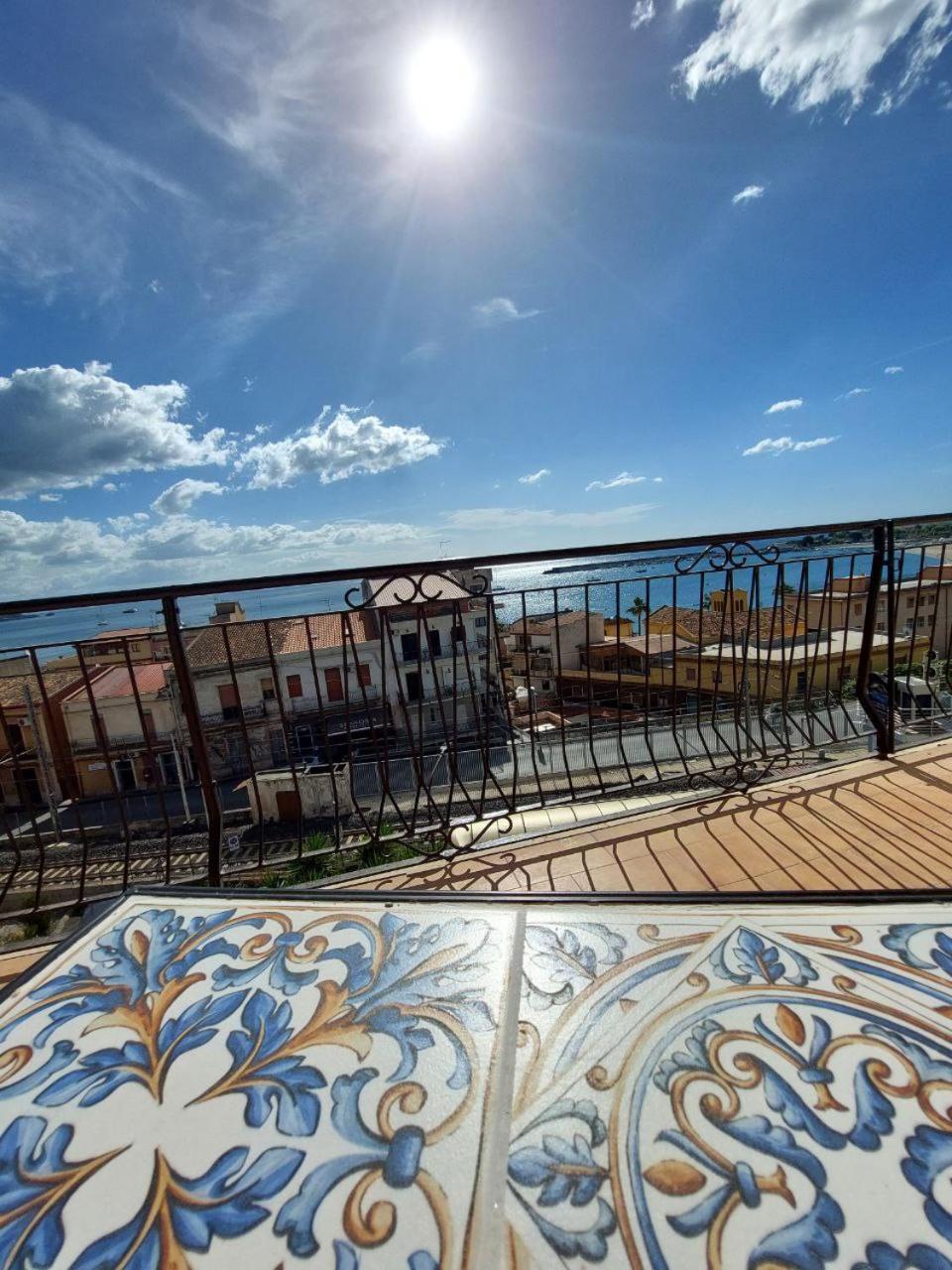 Appartamento A Casa Dei Nonni Giardini Naxos Esterno foto