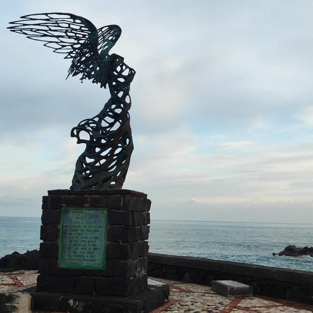 Appartamento A Casa Dei Nonni Giardini Naxos Esterno foto