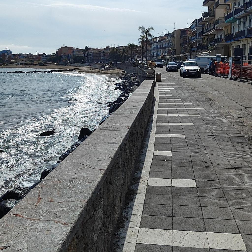 Appartamento A Casa Dei Nonni Giardini Naxos Esterno foto